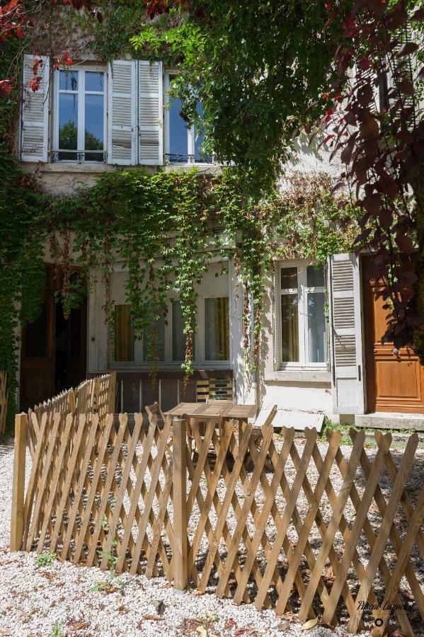 Appartement Aux Remparts Des Hospices Beaune  Exterior foto