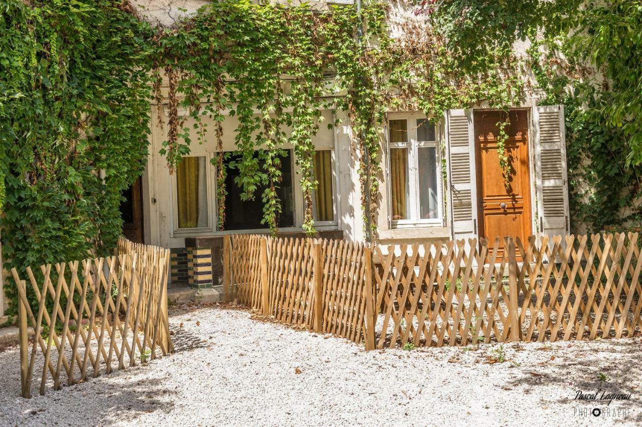 Appartement Aux Remparts Des Hospices Beaune  Exterior foto